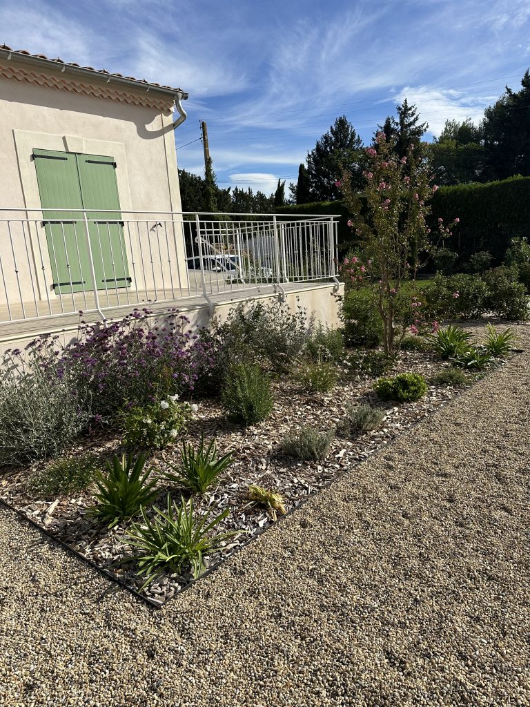 Jardin en Provence, intérieur vert, Jardin à Grans